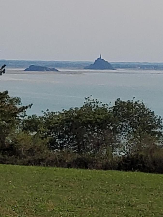 Chez Jollyjune, A Moins D'Une Heure Du Mont Saint Michel Champeaux Dış mekan fotoğraf