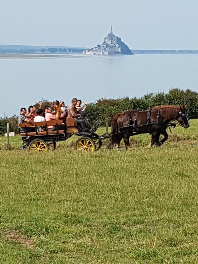 Chez Jollyjune, A Moins D'Une Heure Du Mont Saint Michel Champeaux Dış mekan fotoğraf